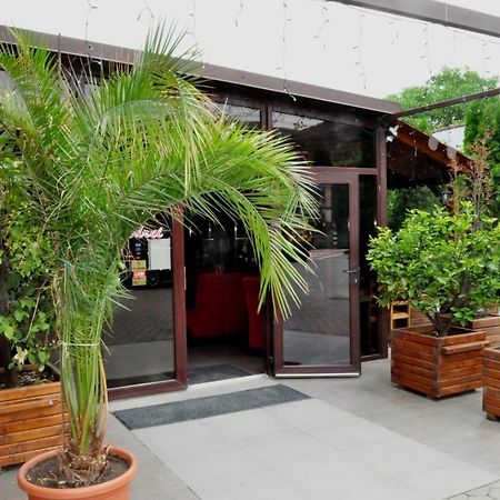 Hotel Andrei Cîmpia Turzii Buitenkant foto